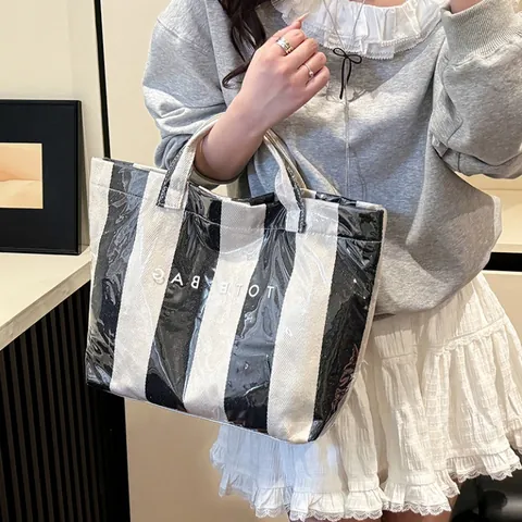 Women Striped Large Capacity Tote Bag Waterproof PVC Coated Canvas Handbag Urban Minimalist Shopping Beach Bag Letter Print