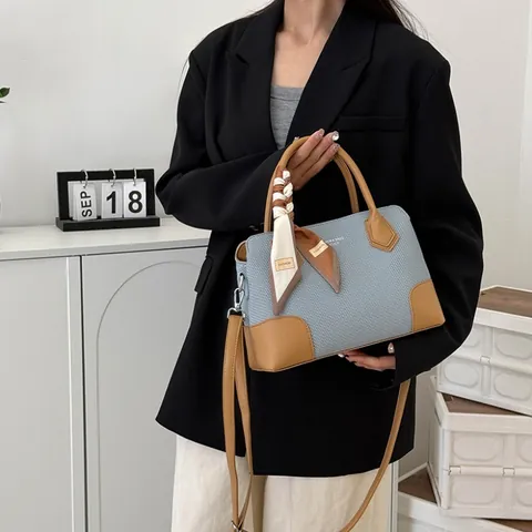 Women's Fashion Woven Handbag Minimalist PU Leather Shoulder Bag With Satin Scarf Contrast Color Crossbody Bag Tote Bag