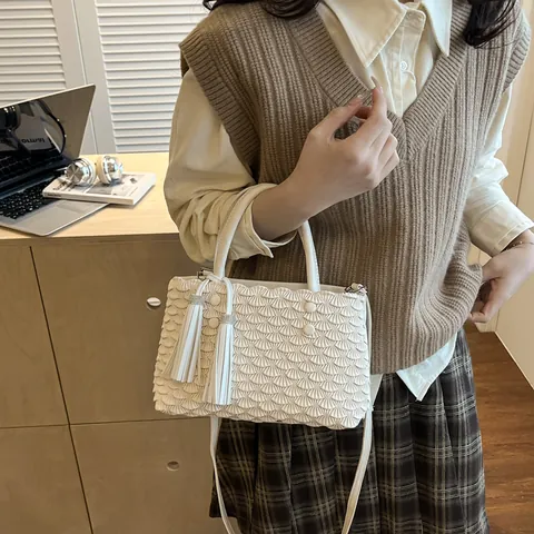 Women Pleated PU Leather Tote Bag Vintage Fish Scale Texture Handbag With Tassel Rhinestone Decor Crossbody Shoulder Bag For Daily Fashion