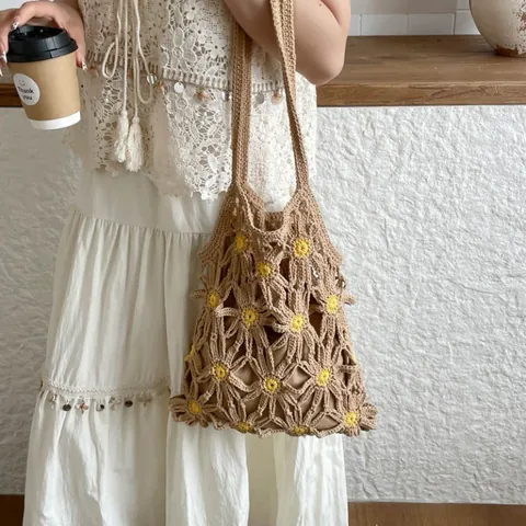 Women Crochet Daisy Tote Bag Hollow Out Woven Cotton Shoulder Bag Bohemian Summer Beach Handbag Large Capacity With Lining