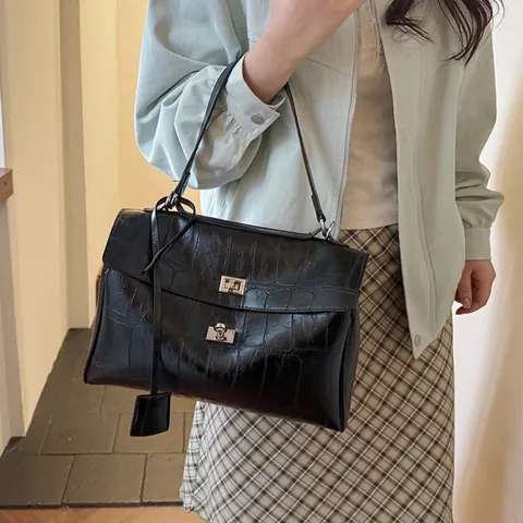 Vintage Crocodile Pattern PU Leather Handbag For Women Silver Metal Lock Retro Square Shoulder Bag Crossbody Bag Daily Purse