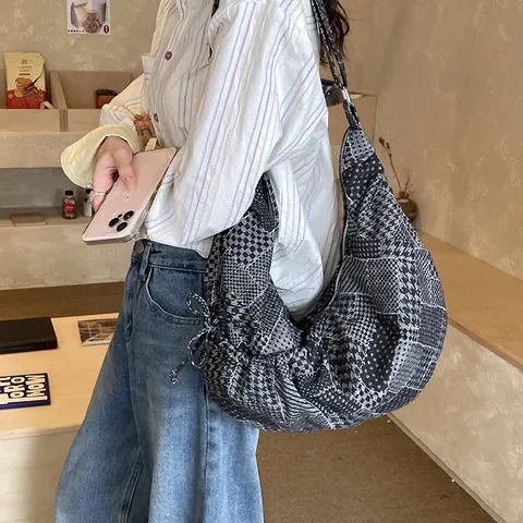 Borsa Hobo in Denim Patchwork Retrò per Donna Grande Capacità a Quadri a Pois Borsa a Tracolla Casual a Mezzaluna