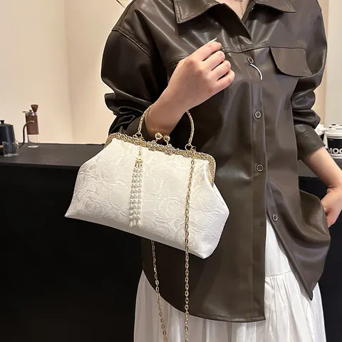 Vintage Rose Embroidered Evening Bag For Women Elegant Floral Beaded Clutch With Pearl Tassel Chain Strap Shell Handbag