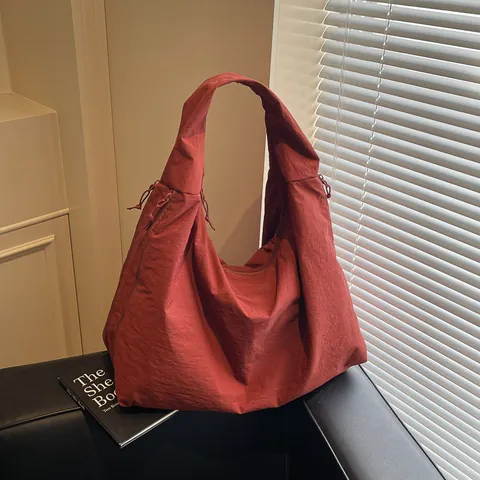 Women Large Capacity Nylon Hobo Bag Minimalist Wrinkle Texture Tote Bag Single Shoulder Bag Casual Travel Handbag