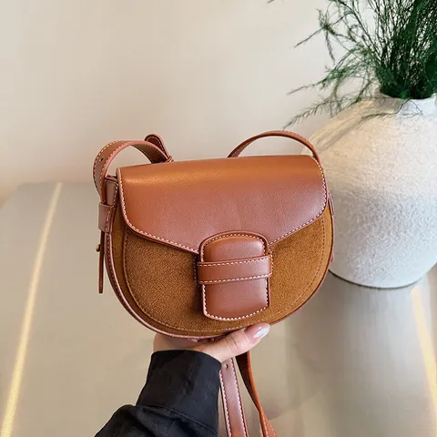 Bolso de Montura de Cuero PU Mate Retro para Mujer Costuras en Contraste Bolso de Hombro Minimalista Correa Ajustable