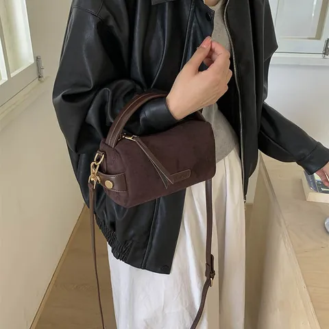 Bolso de Mano de Cuero PU Mate Retro para Mujer Estilo Vintage Maillard Bolso de Hombro Versátil con Decoración de Letras Uso Diario
