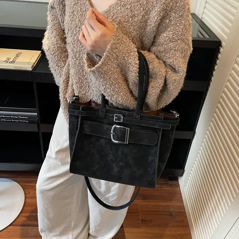 Bolso Tote de Cuero PU Mate Vintage para Mujer Gran Capacidad Con Cinturón Decorativo Hebilla de Metal Bolso de Hombro para Oficina Diaria
