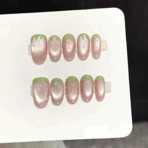 Unghie Finte Artigianali Fragola Occhio Di Gatto Rosa Verde Contrasto Pois Ovale Corto Decorazione Professionale Per Unghie Artificiali