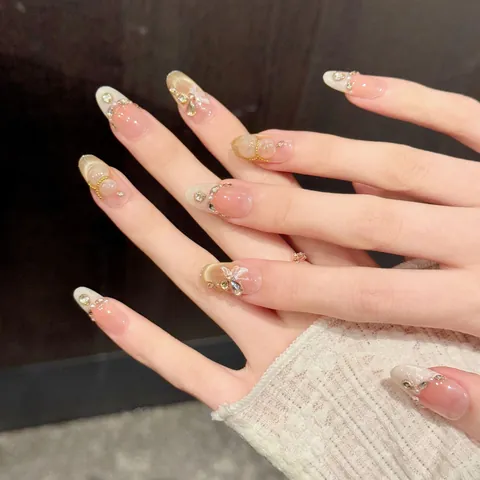 Handmade Chinese Style 3D Butterfly Rhinestone Press On Nails Nude Pink Gradient Cat Eye Oval Coffin Fake Nails For Women Jewelry