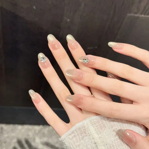 Handmade Gradient Cat Eye Press On Nails With Rhinestone Short Oval Nude Pink Champagne Gold Fake Nails For Women Daily Wedding