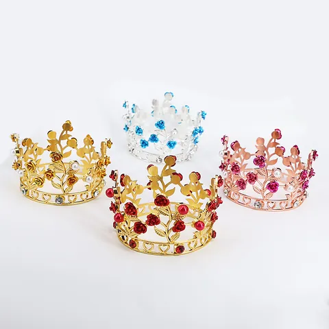 Elegante Corona Tiara in Lega con Rose per Festa di Compleanno Bambina Topper Torta Accessori Capelli Sposa con Perle Strass