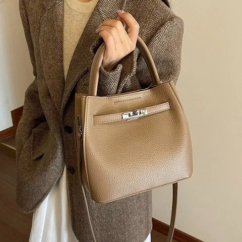 Retro Litchi Pattern PU Leather Bucket Bag For Women Fashion Commuter Handheld Crossbody Shoulder Bag With Metal Buckle