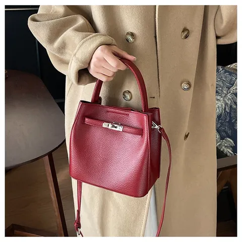 Retro Litchi Pattern PU Leather Bucket Bag For Women Fashion Commuter Handheld Crossbody Shoulder Bag With Metal Buckle