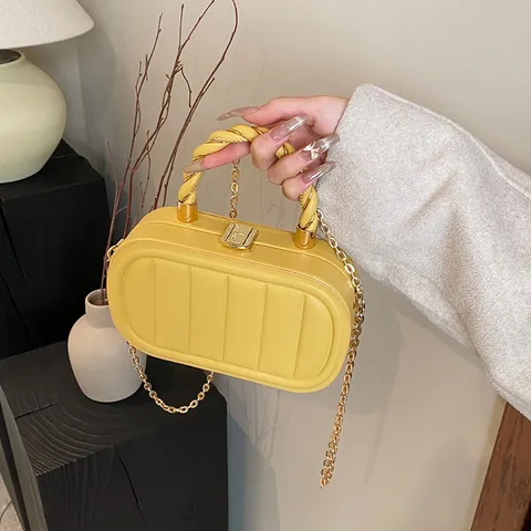 Borsa a Tracolla in Pelle PU Trapuntata Verticale di Moda Per Donna Elegante Manico Intrecciato Borsa Quadrata Con Tracolla in Catena di Metallo