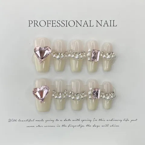 Handmade French Milky White Press On Nails Pink Heart Rhinestone Pearl Inlaid Luxury Elegant Decorative Fake Nails Accessory