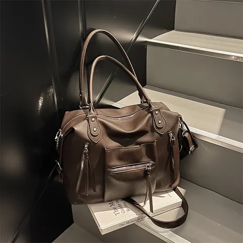 Sac Fourre-tout en Cuir PU pour Femme Grande Capacité Rétro Texture Litchi Multi Poches Sac à Bandoulière Avec Gland Pour Trajet