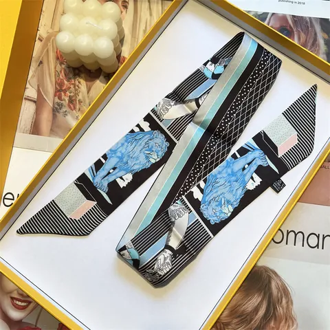 Sciarpa Twilly in Raso con Stampa Leone Vintage per Donna Lussuosa Artistica Geometrica a Strisce Sciarpa Sottile Nastro Decorativo per Manico Borsa