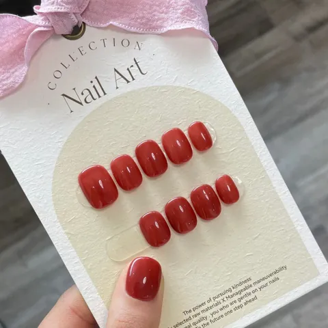 Uñas Postizas Hechas a Mano Color Rojo Arce Brillante Desmontables Reutilizables para Mujer Decoración de Uñas Año Nuevo