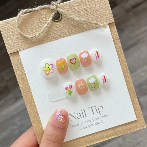 Unghie a Pressione Fatte a Mano Rosa Dolce Verde Chiaro Tulipan Cuore Arcobaleno Unghie Riutilizzabili di Moda Con Kit di Attrezzi Donna