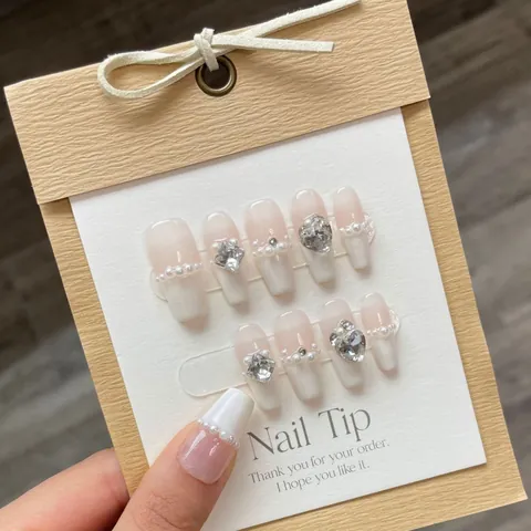 Handmade French Yogurt White Press On Nails Nude Pink Ombre Pearl Heart Rhinestone Coffin Fake Nails For Wedding Party Women