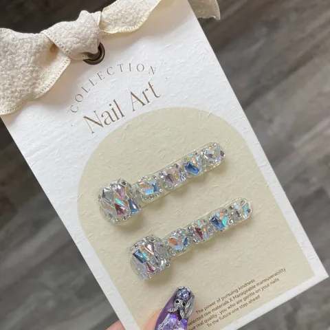 Unghie dei Piedi a Pressione Fatte a Mano Lussuose Viola Con Strass Ciondoli Gatto Farfalla Unghie Finte Lucide per Bellezza Piedi Donna