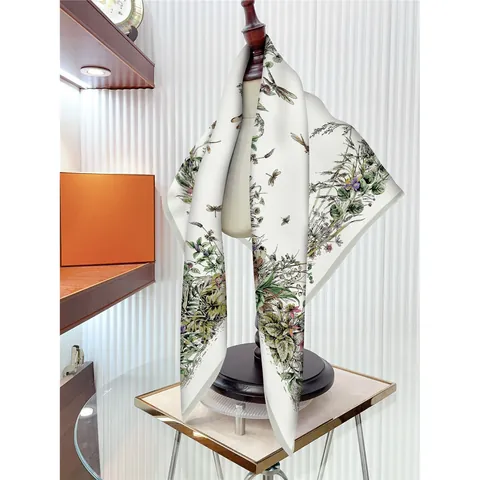 Foulard Quadrato in Raso con Stampa Floreale Libellula Vintage per Donna Elegante Scialle Avvolgente per Vacanze Quotidiano