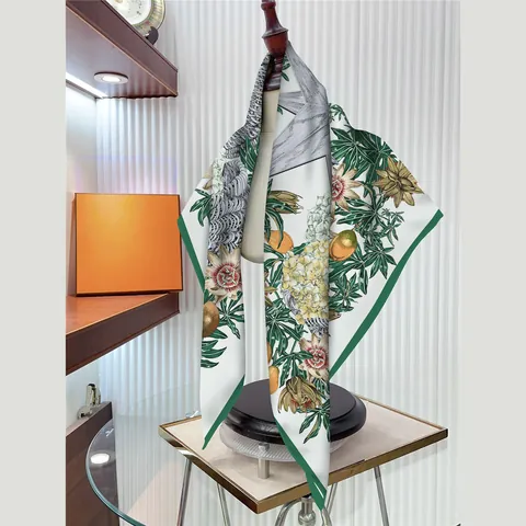 Pañuelo Cuadrado de Satén Elegante para Mujer con Estampado de Pasionaria Sarga Chal Grande Sedoso Patrón Floral Botánico