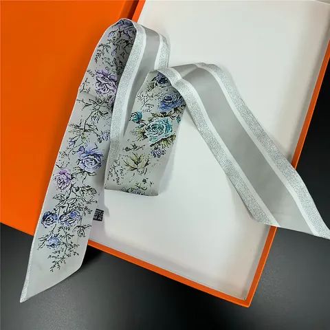 Foulard Twilly Élégant en Satin Imprimé Rose et Rayures pour Femme Bandeau à Cheveux Fin Double Face Décoration de Sac à Main