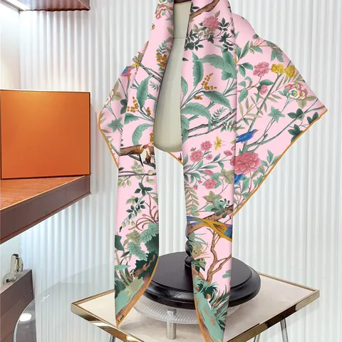 Women Vintage Floral Bird Print Satin Square Scarf Elegant Pink Silk Like Neck Scarf Decorative Chinoiserie Fashion Accessory