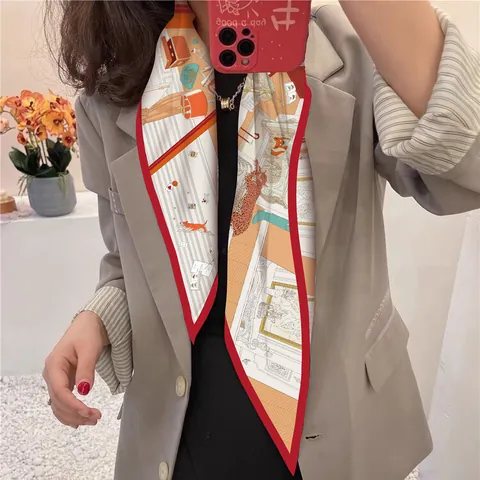 Foulard en Satin pour Femmes Avec Impression Illustration de Scène d'Intérieur Élégant Foulard en Twill pour Décoration de Fête Quotidienne Accessoires