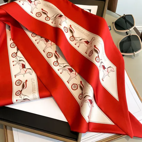 Elegant Skinny Scarf Polyester Satin Vintage Carriage Print Contrast Color Red Edged Narrow Streamer Fashion Accessory