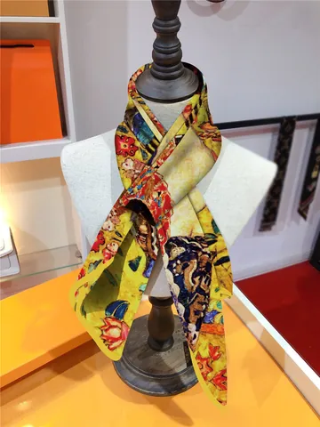 Gustav Klimt Lady With A Fan Pattern Satin Square Scarf Vintage Art Oil Painting Print Shawl For Women Elegant Fashion Neck Scarf