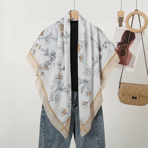Foulard Carré Français Élégant Bord Festonné Imprimé Floral Femmes Polyester Satin Grand Neckerchief Mode Versatile Headscarf