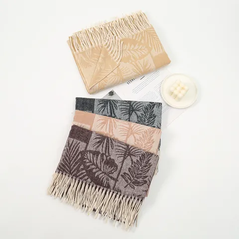 Women's Fashion Polyester Faux Cashmere Scarf Jacquard Tropical Leaf Paisley Pattern Long Tassel Shawl Warm Winter Autumn Wrap