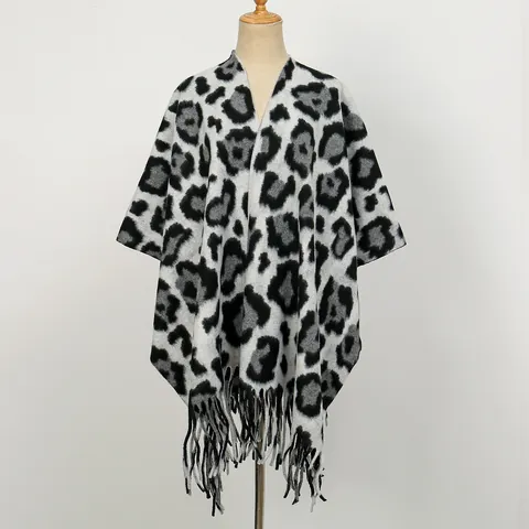 Dames Mode Luipaardprint Omslagdoek Dik Polyester Franjes Kwastjes Poncho Voor Winter Herfst Outdoor Vakantie Sjaal