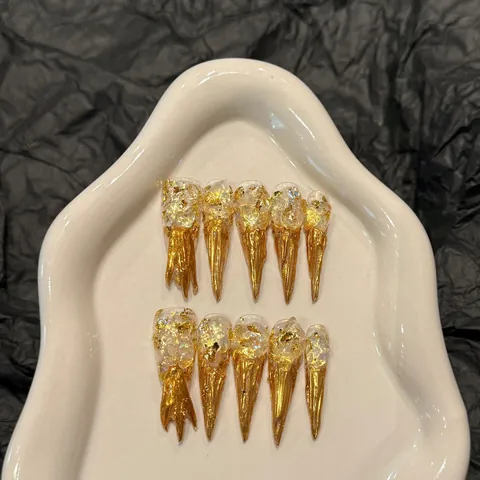 Handgefertigte Lange Stiletto Aufdrücknägel Mit Goldfolie Metallisch Flüssiges Gold Dekoration Transparent Luxus Party Damen