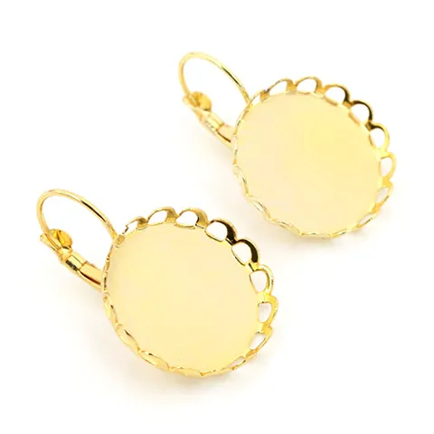 Supports de Boucles d'Oreilles Rétro Français en Fer Avec Plateaux Vides à Bordure en Dentelle Ronde pour la Fabrication de Bijoux DIY