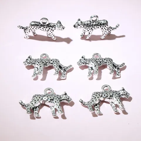 Vintage Legering 3D Luipaard Jachtluipaard Dier Hanger Antiek Goud Zilver Vergulde Bedels Voor DIY Ketting Armband Sieraden Maken