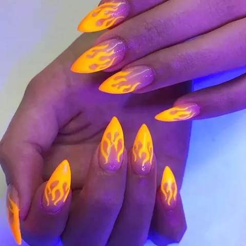 Fluoreszierende Flamme Nagelkunst Folie Transfer Aufkleber Leuchtend Im Dunkeln Sternenhimmel UV Reaktiv DIY Maniküre Dekoration