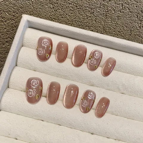 Handmade Press On Nails Cat Eye Misty Rose White Flower Short Oval Gel Nails For Women Elegant French Fake Nails