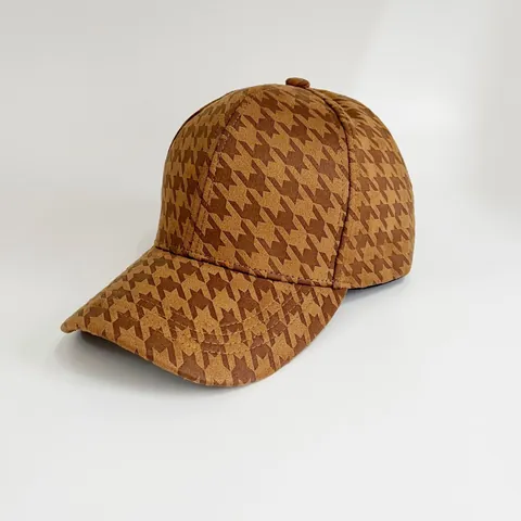 Women Fashion Houndstooth Baseball Cap Vintage Plaid Curved Brim Adjustable Sunscreen Hat For Outdoor Travel Polyester Fabric Headwear