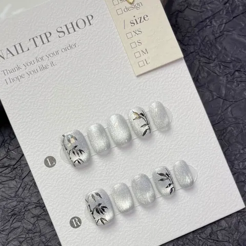 Handgefertigte Neue Chinesische Stil Bambus Blatt Künstliche Fingernägel Silbergrau Katzenauge Elegant Minimalistisch Maniküre Set