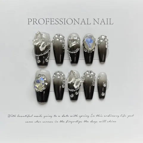 Handgemachte Press On Nägel Schwarz Weiß Ombre Langer Sarg Schmetterling Strass Sternenkristall Nägel Für Damen Party
