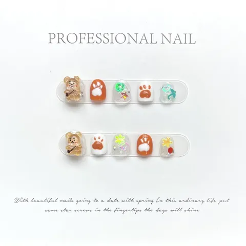 Unghie Finte a Pressione per Bambini Fatte a Mano Modello 3D Orso Patte di Gatto Corte Rotonde Unghie Finte Glitter Stile Dolce per Ragazze