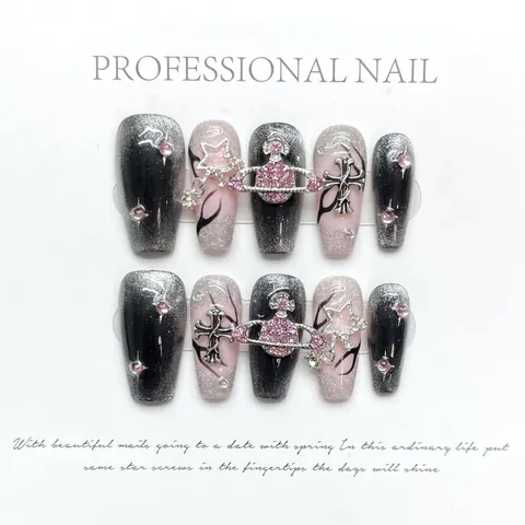 Unghie Finte a Pressione Fatte a Mano Rosa Nero Occhio di Gatto Glitter Ciondoli Pianeta Stella Croce Stile Dolce Cool Y2K Unghie Decorative in Resina da Donna