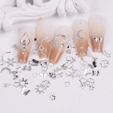 Decoraciones de Arte de Uñas de Metal Mixto Oro Plata Luna Estrellas Mariposas Amuletos Para Accesorios de Manicura DIY