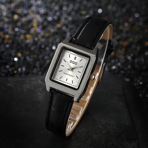 Women Retro Square Quartz Watch Silver Alloy Case Crocodile Pattern Faux Leather Strap Minimalist Analog Wristwatch Gift
