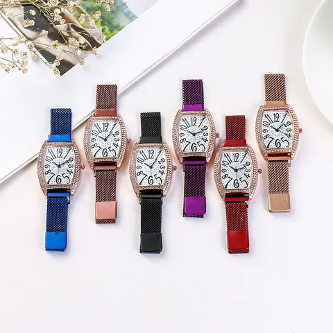 Luxe Dames Quartz Horloge Strass Ingelegd Tonneau Wijzerplaat Milanese Mesh Band Mode Casual Vrouw Polshorloge Sieraden Cadeau
