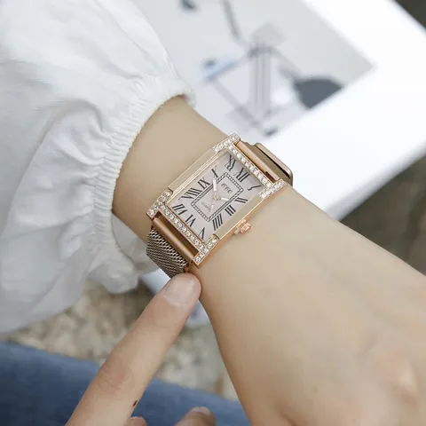 Mode Dames Kwartshorloge Met Strass Ingelegde Rechthoekige Wijzerplaat Romeinse Cijfers Milanese Mesh Band Elegant Polshorloge