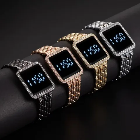 Orologio Digitale LED a Quadrante Quadrato Iced Out di Lusso per Donna Cinturino in Lega di Strass alla Moda Orologio da Polso Decorativo con Touch Screen